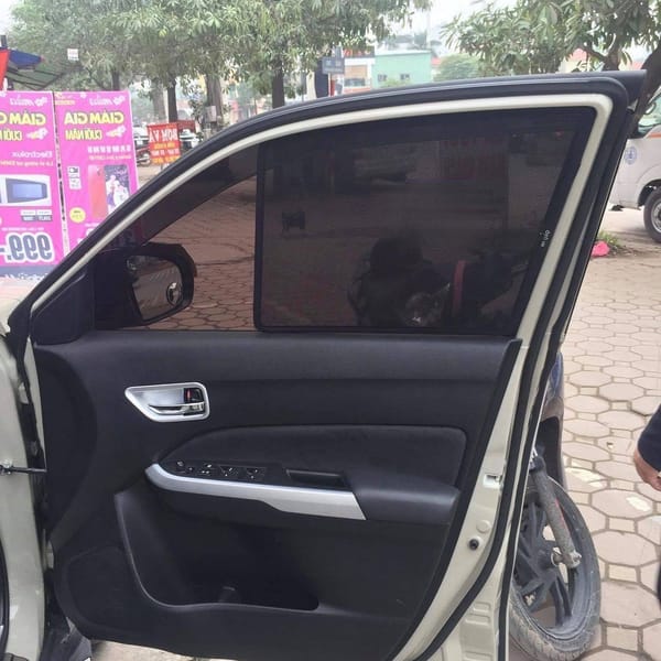 SUZUKI VITARA 2015-2026 custom-fit car window sun shades — photo 4