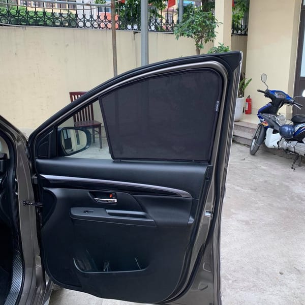 SUZUKI XL7 custom-fit car window sun shades — photo 2