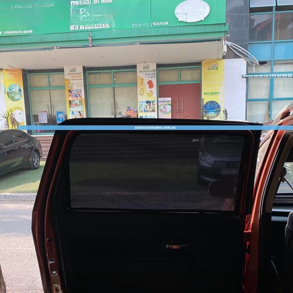 SUZUKI XL7 custom-fit car window sun shades — photo 5