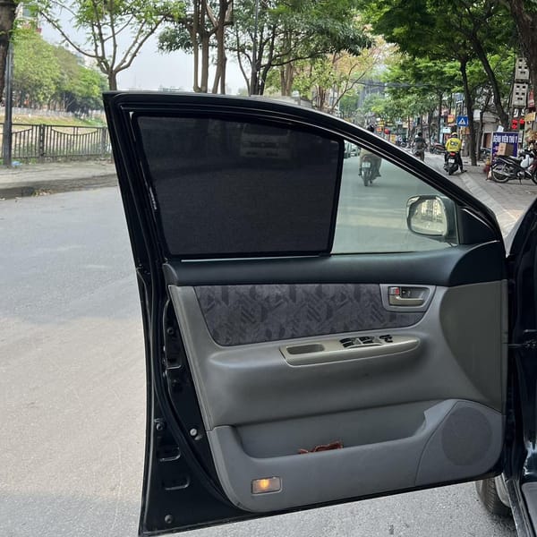 TOYOTA COROLLA 2002-2007 custom-fit car window sun shades — photo 2