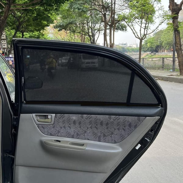 TOYOTA COROLLA 2002-2007 custom-fit car window sun shades — photo 3
