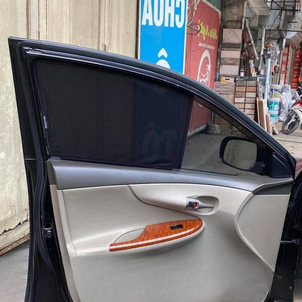 TOYOTA COROLLA 2008-2014 custom-fit car window sun shades — photo 8