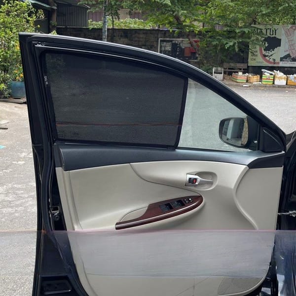 TOYOTA COROLLA 2008-2014 custom-fit car window sun shades — photo 10