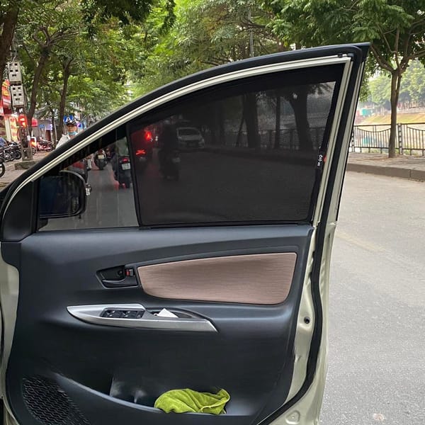 TOYOTA AVANZA 2017-2021 custom-fit car window sun shades — photo 2