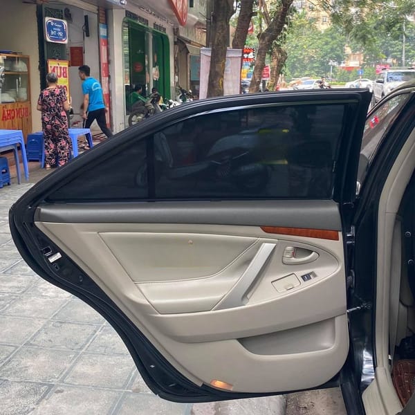 TOYOTA CAMRY 2007-2012 custom-fit car window sun shades — photo 5