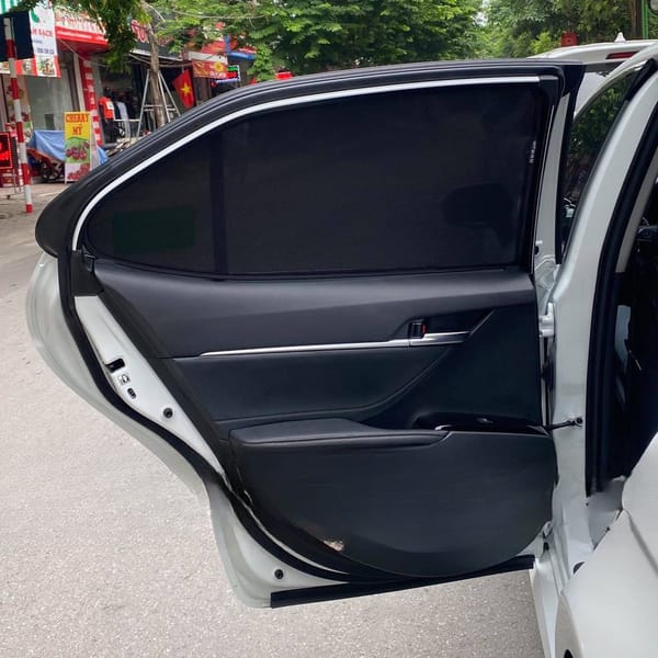 TOYOTA CAMRY 2018-2024 custom-fit car window sun shades — photo 5