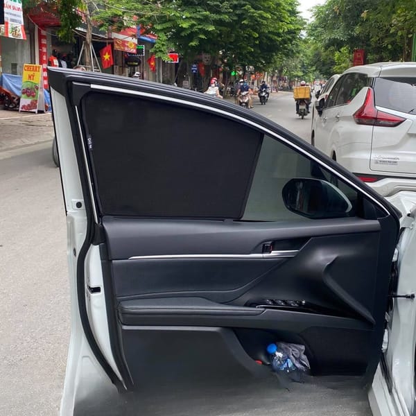 TOYOTA CAMRY 2018-2024 custom-fit car window sun shades — photo 6