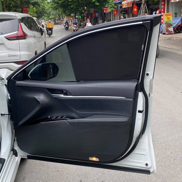 TOYOTA CAMRY 2018-2024 custom-fit car window sun shades — photo 8