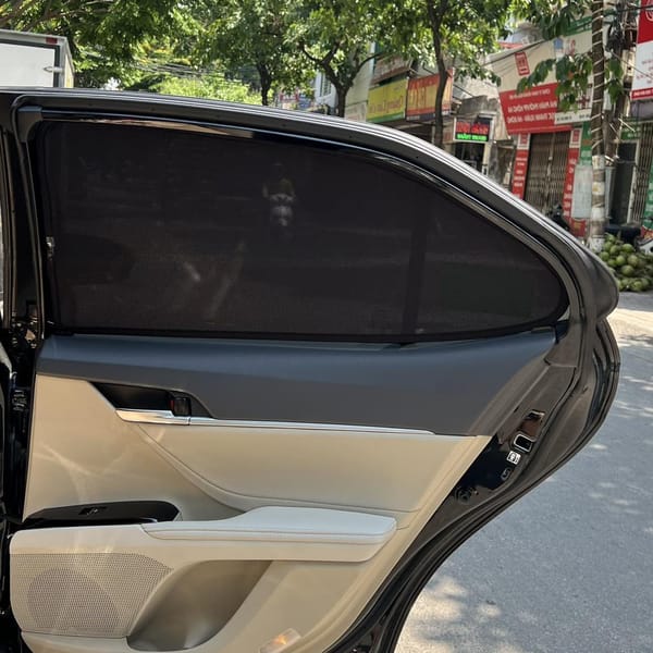 TOYOTA CAMRY 2018-2024 custom-fit car window sun shades — photo 9