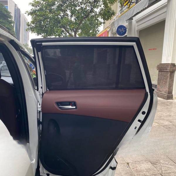 TOYOTA COROLLA CROSS custom-fit car window sun shades — photo 2