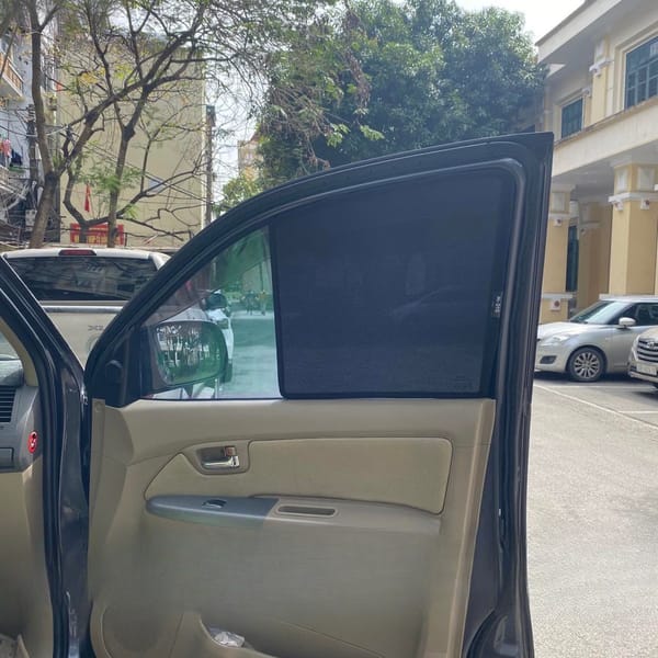 TOYOTA FORTUNER 2007-2016 custom-fit car window sun shades — photo 4