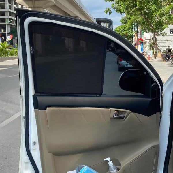 TOYOTA FORTUNER 2007-2016 custom-fit car window sun shades — photo 12