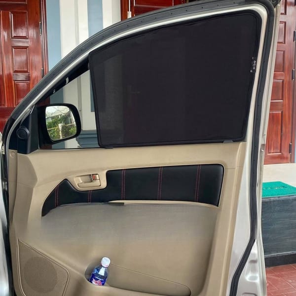 TOYOTA HILUX 2007-2015 custom-fit car window sun shades — photo 2