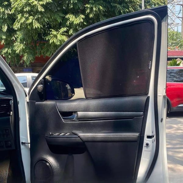 TOYOTA HILUX 2019-2025 custom-fit car window sun shades — photo 6