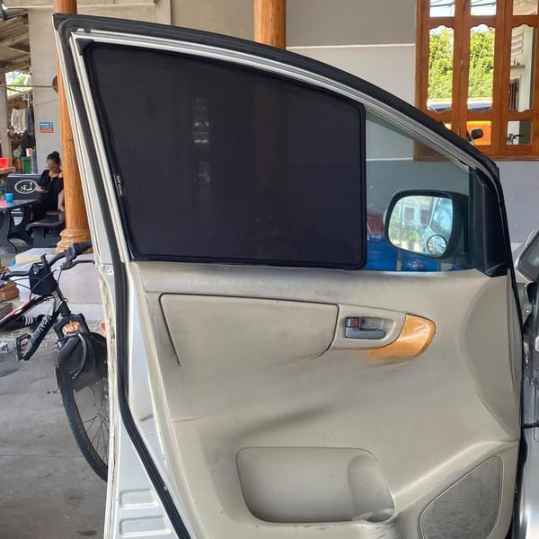 TOYOTA INNOVA 2006-2015 custom-fit car window sun shades — photo 3