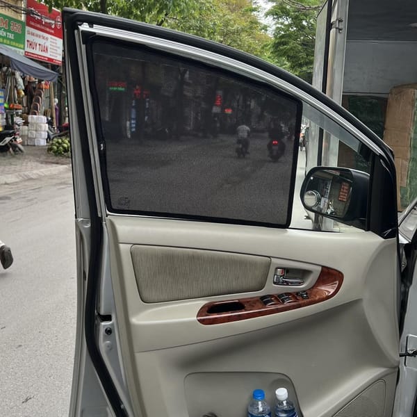 TOYOTA INNOVA 2006-2015 custom-fit car window sun shades — photo 9