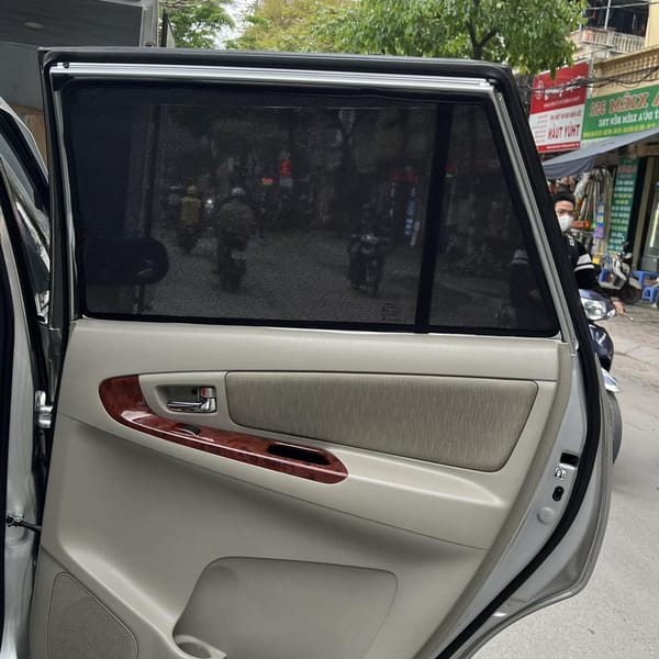 TOYOTA INNOVA 2006-2015 custom-fit car window sun shades — photo 10