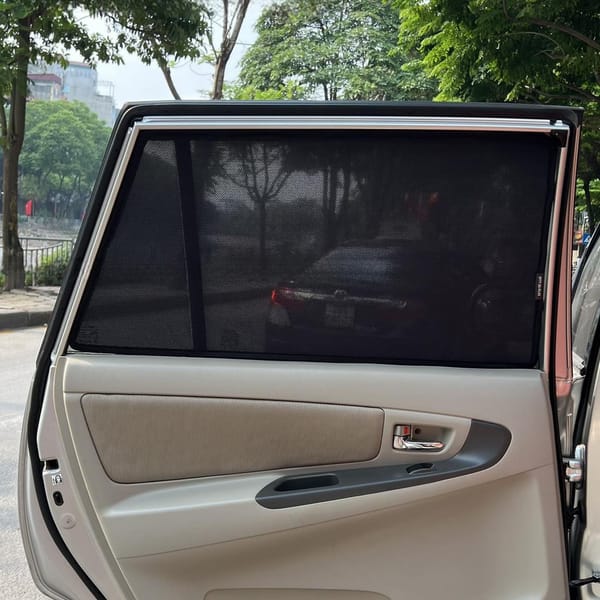 TOYOTA INNOVA 2006-2015 custom-fit car window sun shades — photo 12