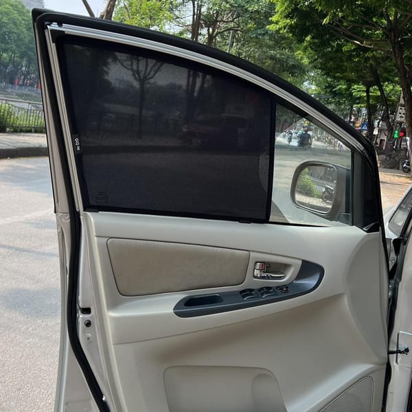 TOYOTA INNOVA 2006-2015 custom-fit car window sun shades — photo 13