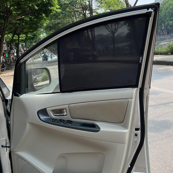 TOYOTA INNOVA 2006-2015 custom-fit car window sun shades — photo 14