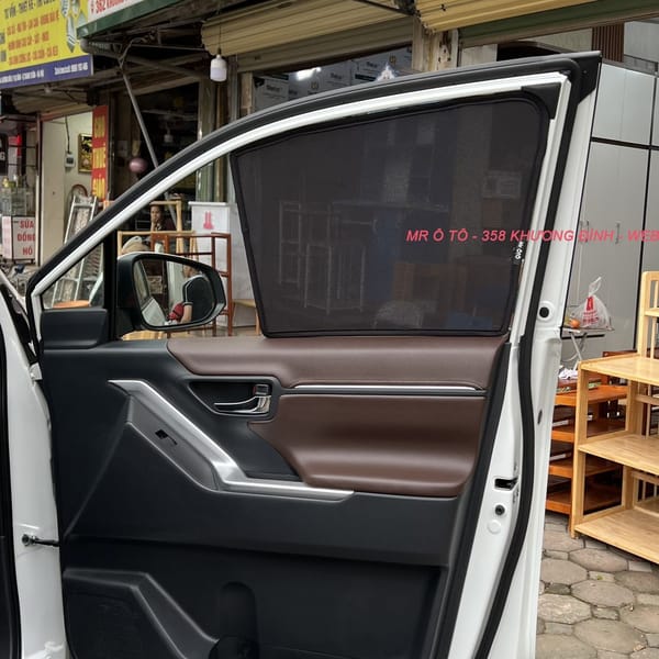 TOYOTA INNOVA CROSS (HYCROSS) 2023-2025 custom-fit car window sun shades — photo 4
