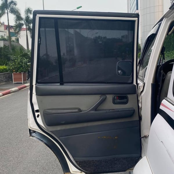 TOYOTA LAND CRUISER (LC80) 1990-1999 custom-fit car window sun shades — photo 3