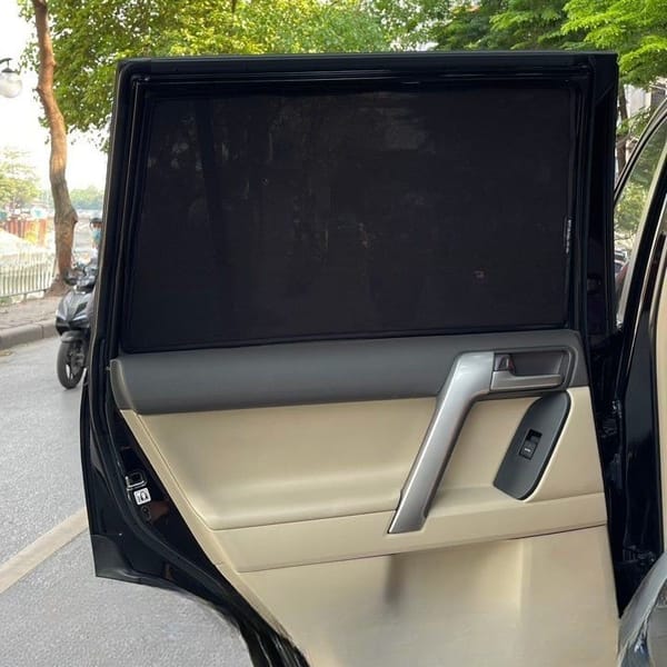 TOYOTA LAND CRUISER PRADO 2011-2022 custom-fit car window sun shades — photo 1