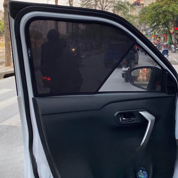 TOYOTA RAIZE custom-fit car window sun shades — photo 4