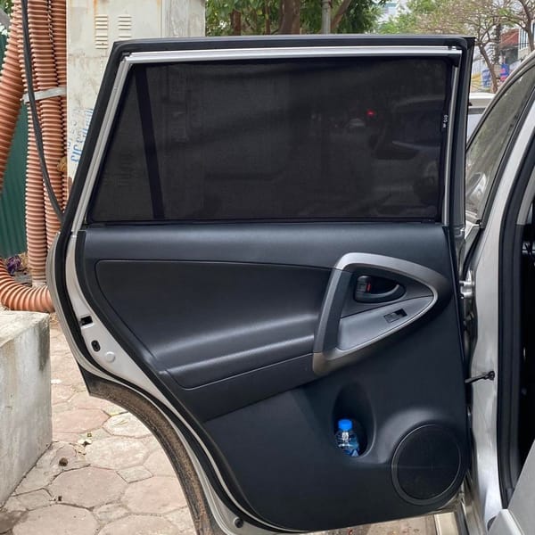 TOYOTA RAV4 2007-2012 custom-fit car window sun shades — photo 4