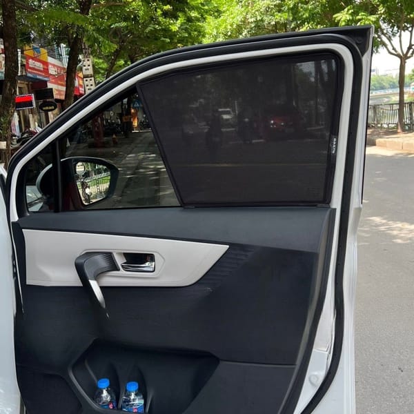 TOYOTA VELOZ custom-fit car window sun shades — photo 8