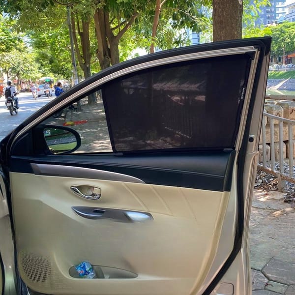 TOYOTA YARIS SEDAN / VIOS 2013-2018 custom-fit car window sun shades — photo 4