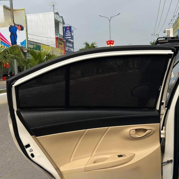 TOYOTA YARIS SEDAN / VIOS 2013-2018 custom-fit car window sun shades — photo 5