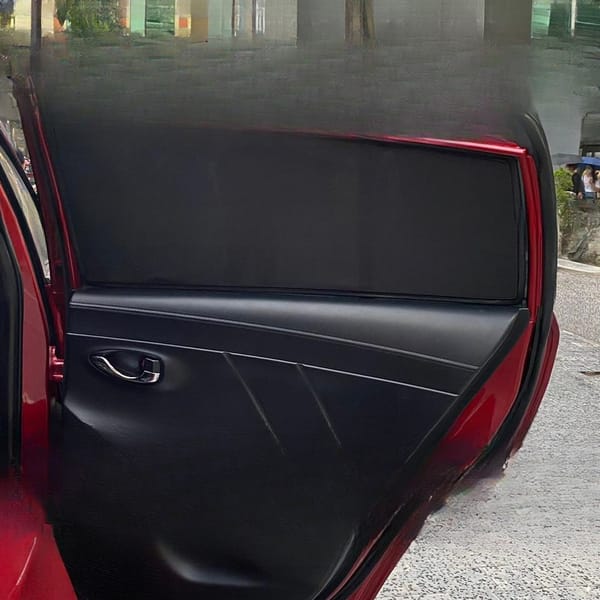 TOYOTA YARIS 2013-2018 custom-fit car window sun shades — photo 3