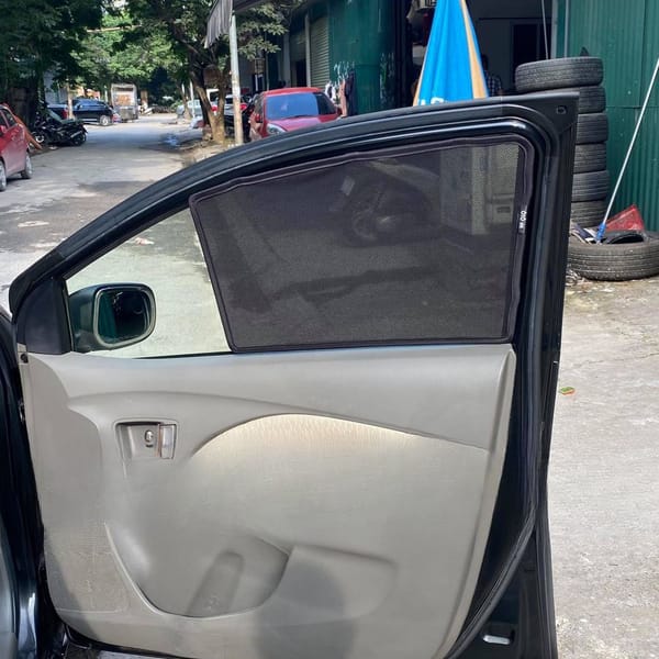 TOYOTA YARIS SEDAN / VIOS 2007-2013 custom-fit car window sun shades — photo 2