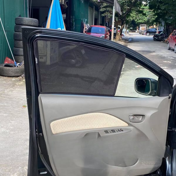 TOYOTA YARIS SEDAN / VIOS 2007-2013 custom-fit car window sun shades — photo 4