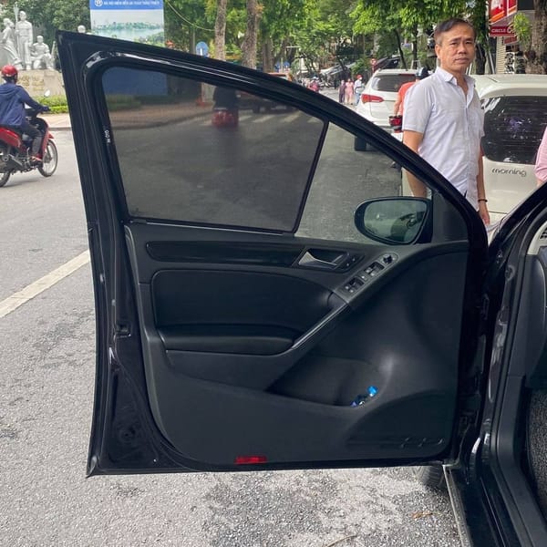 VOLKSWAGEN GOLF custom-fit car window sun shades — photo 2