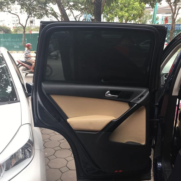VOLKSWAGEN TIGUAN 2009-2017 custom-fit car window sun shades — photo 8