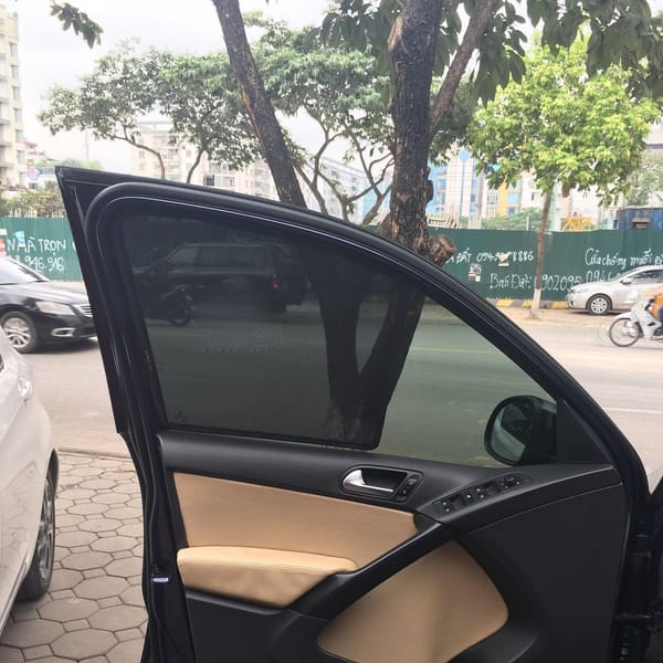 VOLKSWAGEN TIGUAN 2009-2017 custom-fit car window sun shades — photo 9