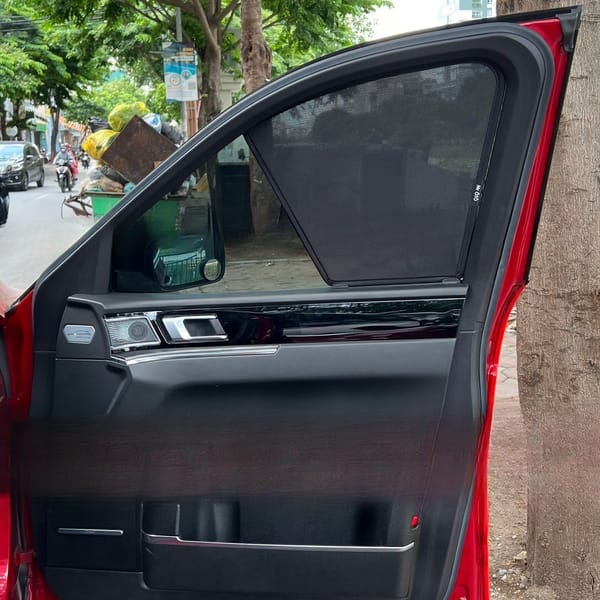 ZOTYE Z8 custom-fit car window sun shades — photo 11
