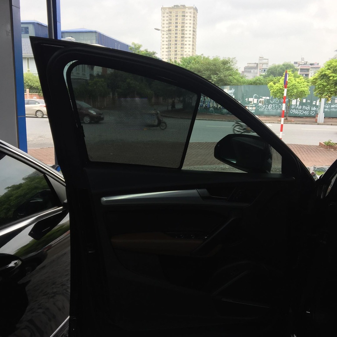 AUDI Q5 2018-2024 custom-fit car window sun shades — photo 3