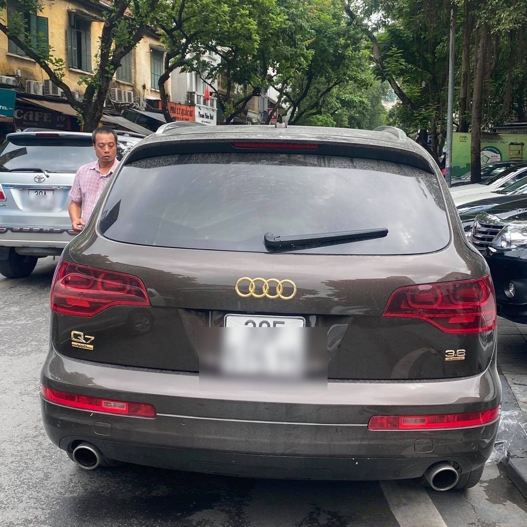 AUDI Q7 2007-2015 custom-fit car window sun shades — photo 11