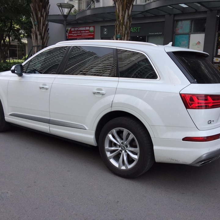 AUDI Q7 2017-2026 custom-fit car window sun shades — photo 2