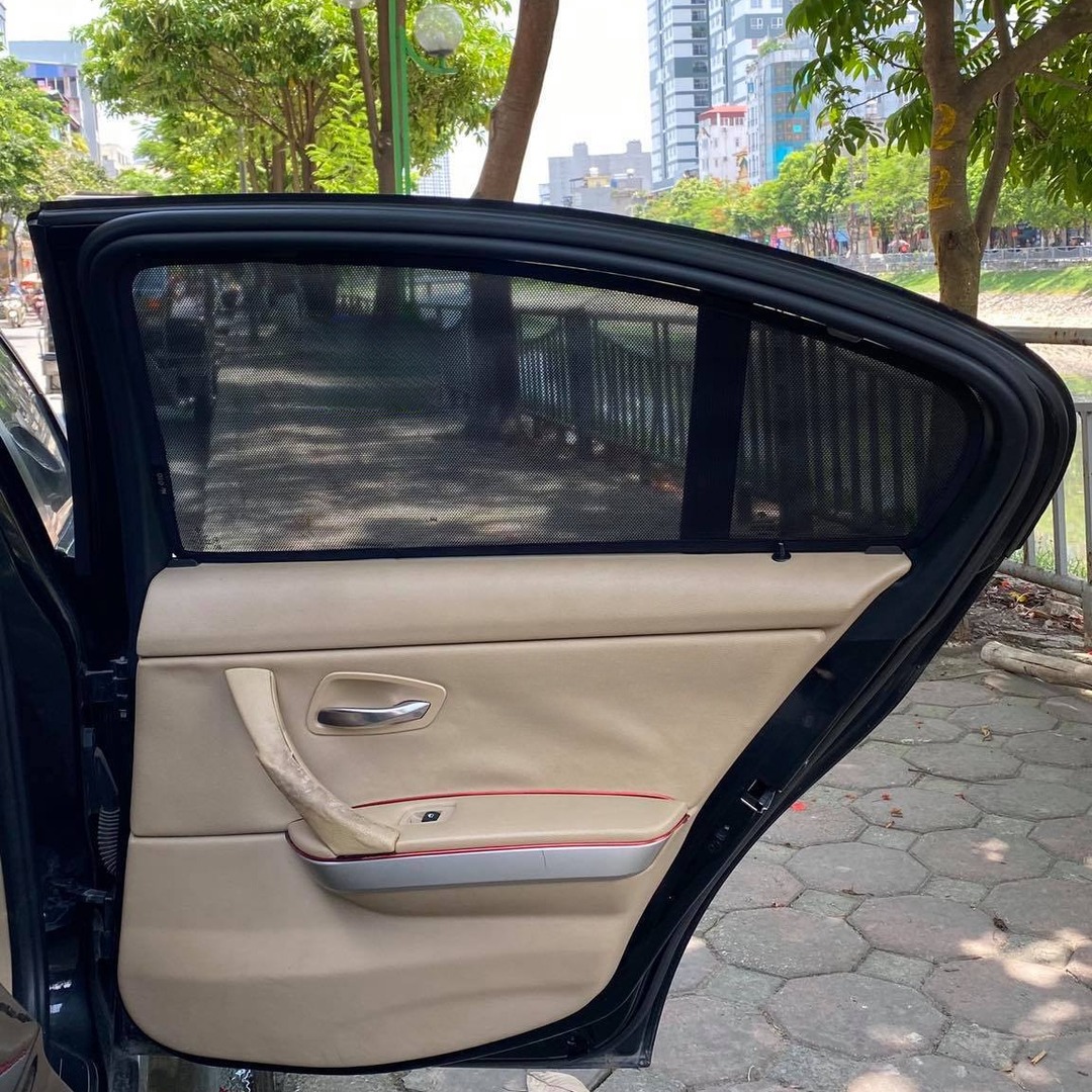 BMW E90 320i 2005-2011 custom-fit car window sun shades — photo 11