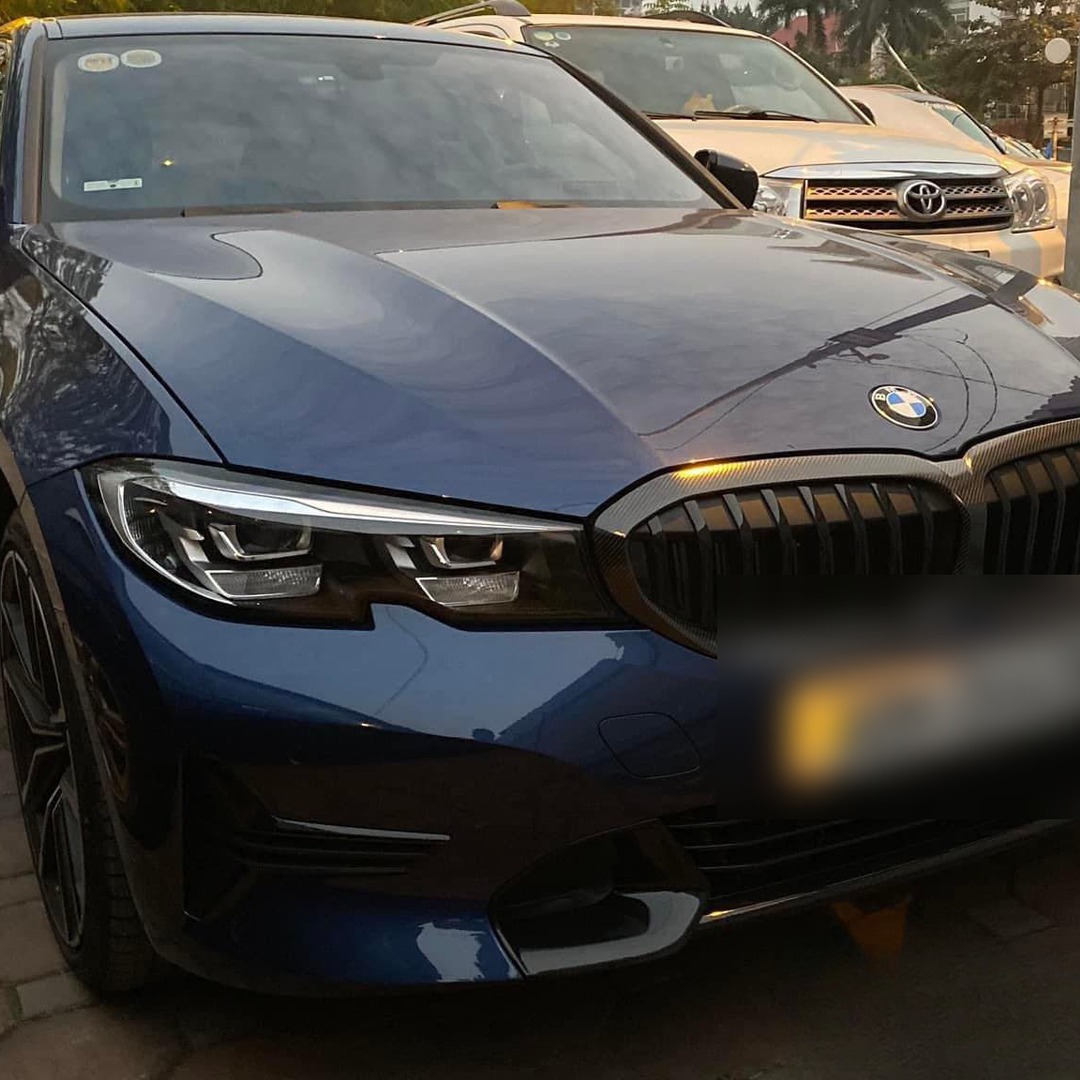 BMW 320i G20 2019-2025 custom-fit car window sun shades — photo 1