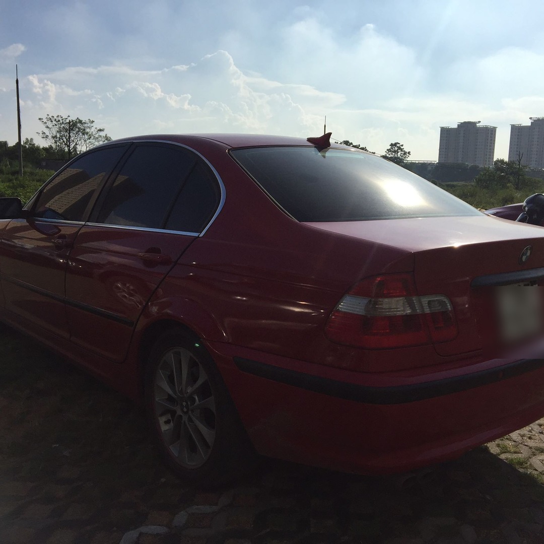 BMW 325i E46 car window sun shades — photo 10