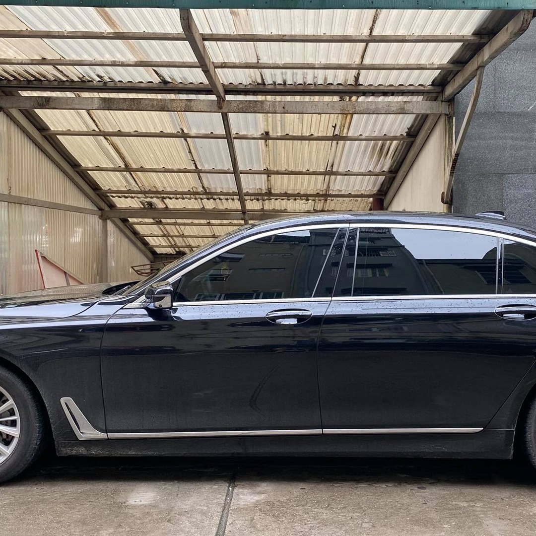 BMW 730i custom-fit car window sun shades — photo 14