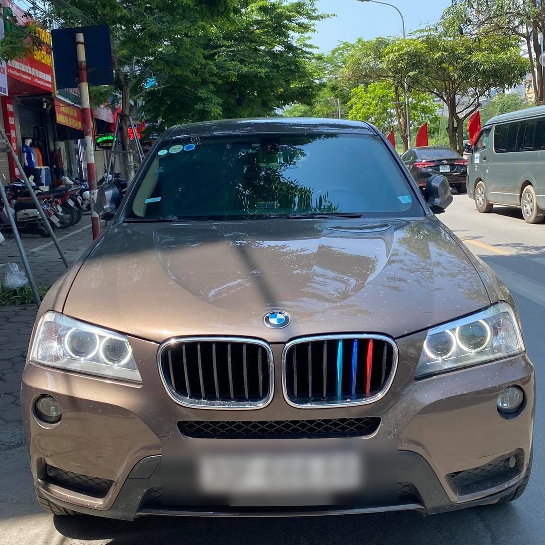 BMW X3 2018-2024 custom-fit car window sun shades — photo 1