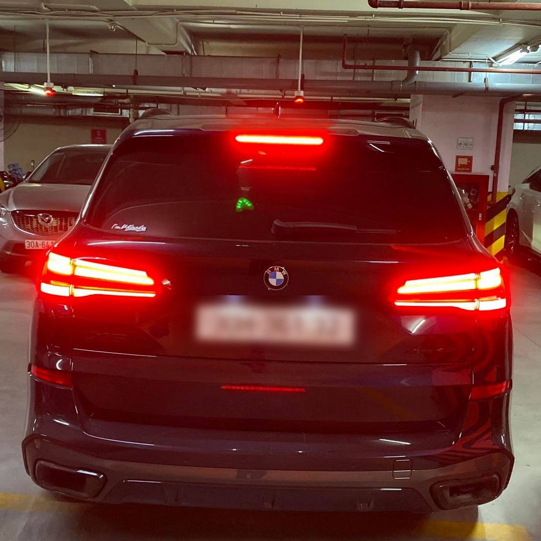 BMW X5 2019-2026 custom-fit car window sun shades — photo 4