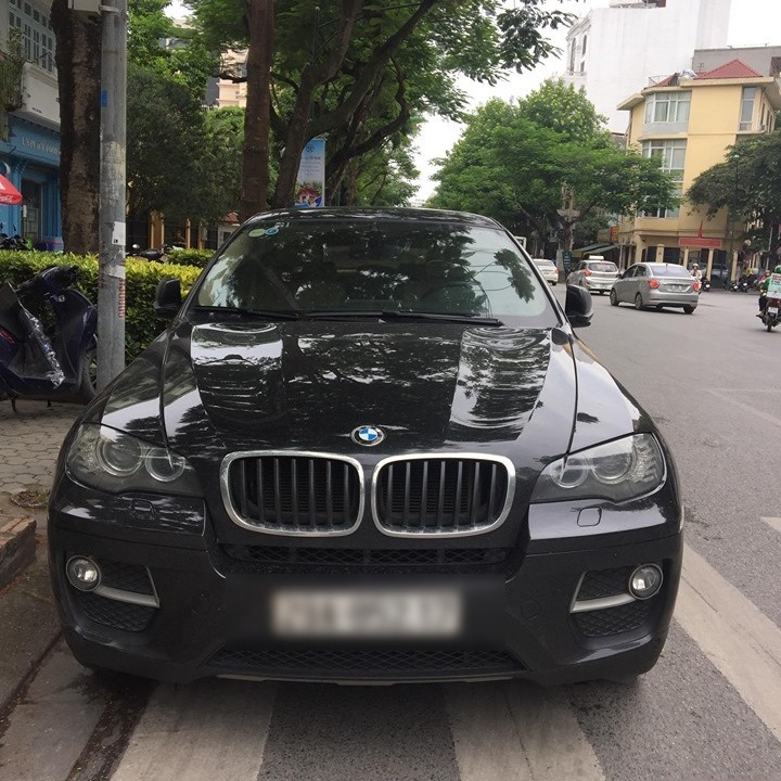 BMW X6 2020-2027 custom-fit car window sun shades — photo 1