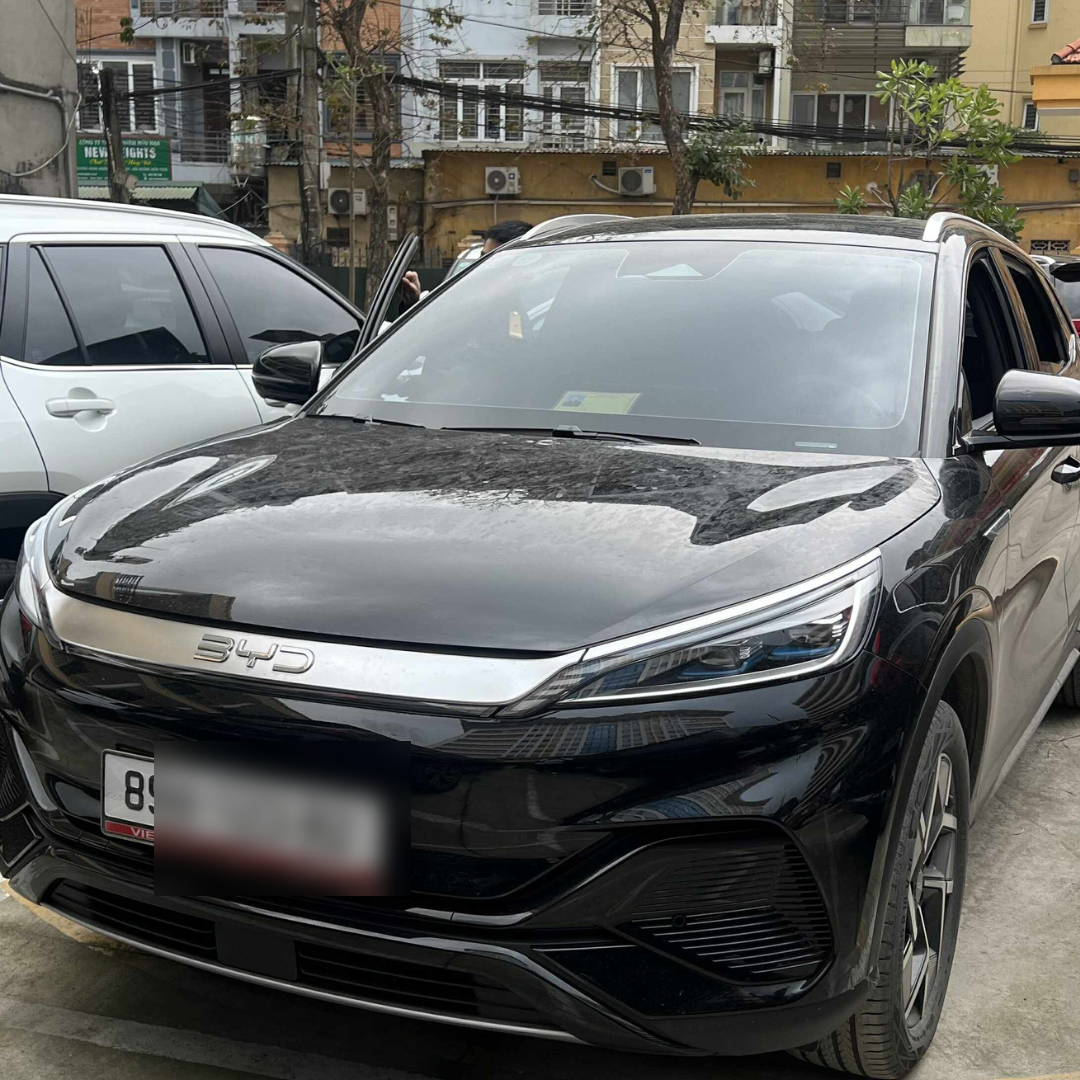 BYD ATTO 3 custom-fit car window sun shades — photo 1
